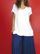 Tops802 Loose Fit Heavy Weight V-Neck T-Shirt/White