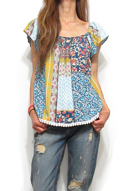 Tops608 Floral Patch Print Pullover Blouse/Multi